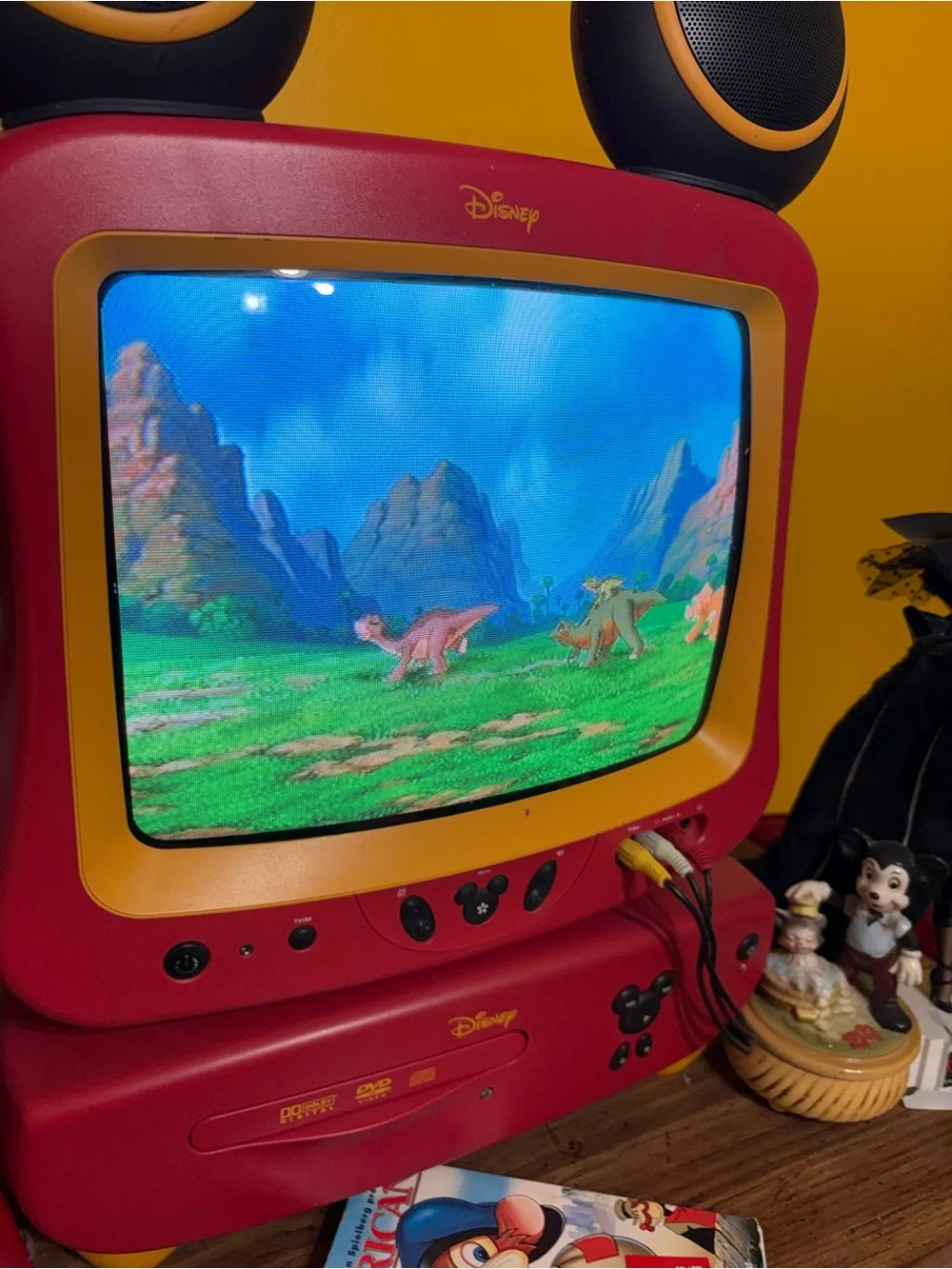 Disney Red & Yellow Retro Kids TV/DVD Combo - Disney Branded